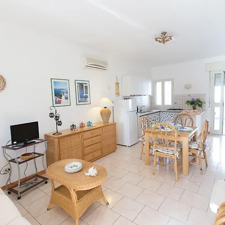 Ferienhaus Paola *